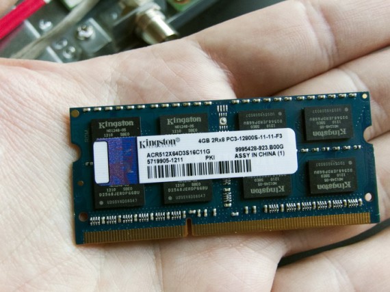 Acer Aspire 5600U объём оперативной памяти