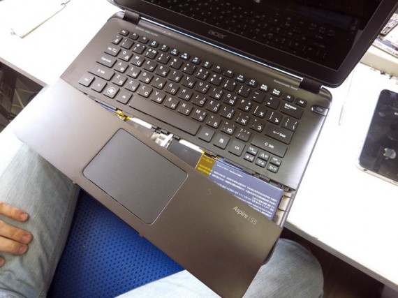 Как разобрать открыть ультрабук Acer Aspire S5