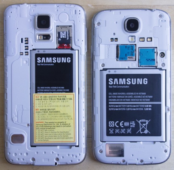 Galaxy S5 (слева) и Galaxy S4
