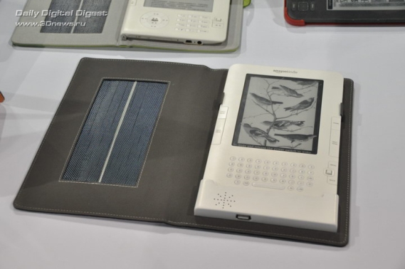 чехол заряжающий аккумулятор букридер Kindle от солнечной батареи