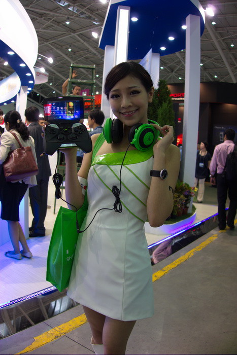 nVidia Shield Computex 2013 Тайвань девушки