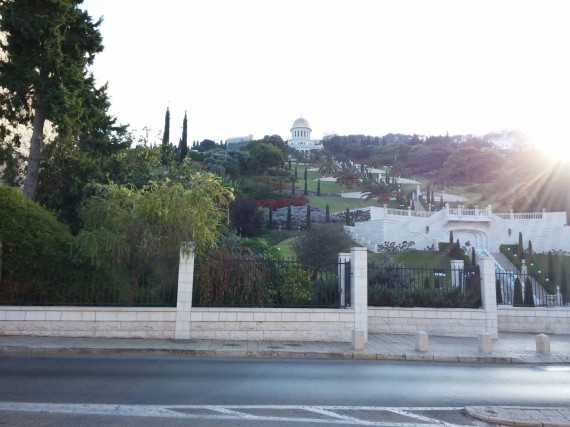 Израиль LG G2 фотография. Бахайские сады в Хайфе