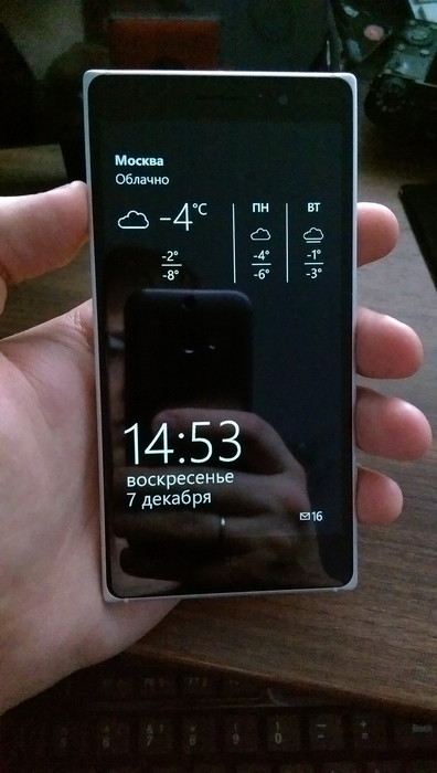 Далеко не полный перечень информации, которые умеют показывать на выключенном экране смартфоны Lumia.
