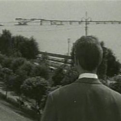 О фильме «Строится мост»