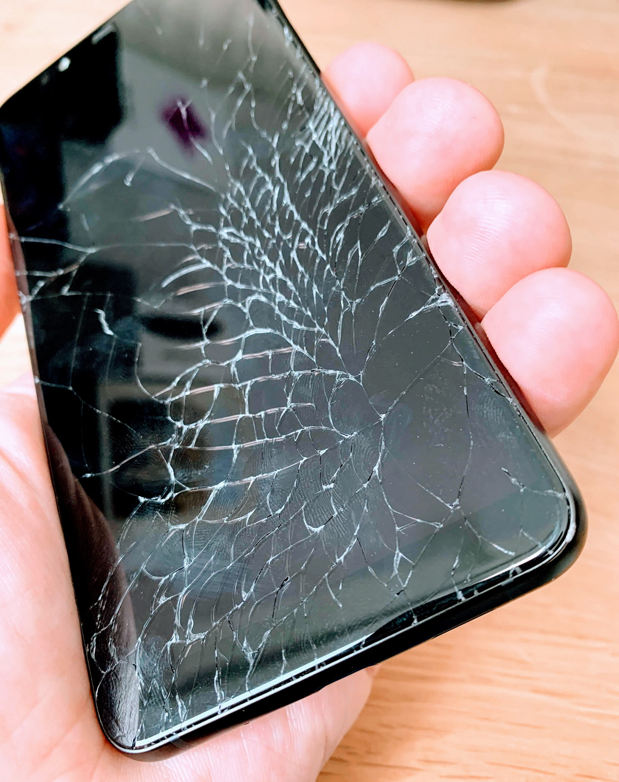 Как вытащить данные с разбитого телефона Android или iPhone