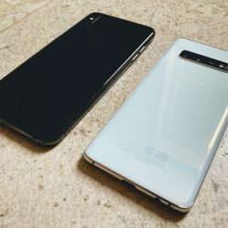 Продаю смартфон и друга. Samsung Galaxy S10 и iPhone Xs Max Dual SIM