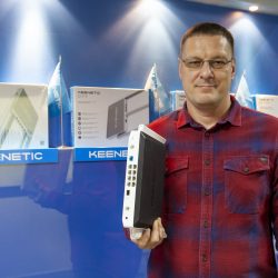 В центре Keenetic. Как сделать бесшовный Wi-Fi из нескольких роутеров, какие навороты действительно нужны и как работает поддержка