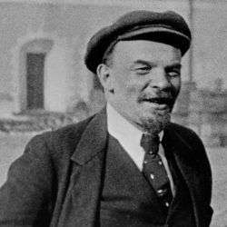 О книге Валерия Новоселова «Смерть Ленина». Мнение профессионального врача и современная схема лечения Вождя