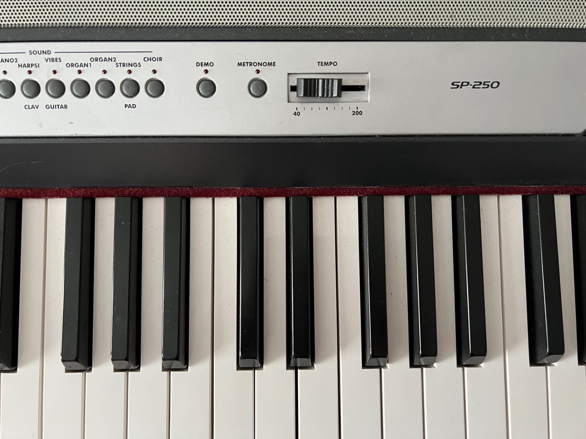 Ремонт цифровых пианино. Roland f140r. Электронное пианино Roland f-140r. Roland f-20 CB. Роланд в 140р.