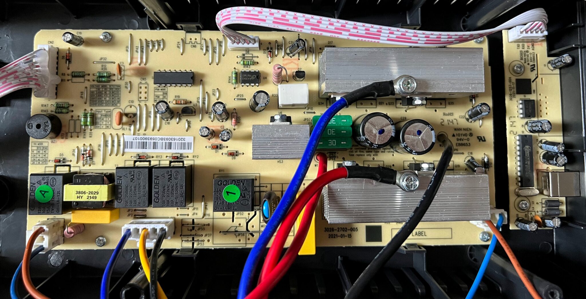 Обзор ИБП Powerman Back Pro 1050 Plus: мощный, недорогой и добротный