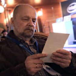 Пара цветов в Огород. Памяти Евгения Козловского