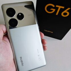 Обзор смартфона Realme GT6: Полноценный флагман с небольшими компромиссами
