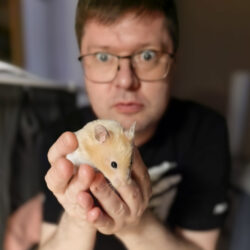 О хомячихе Мике